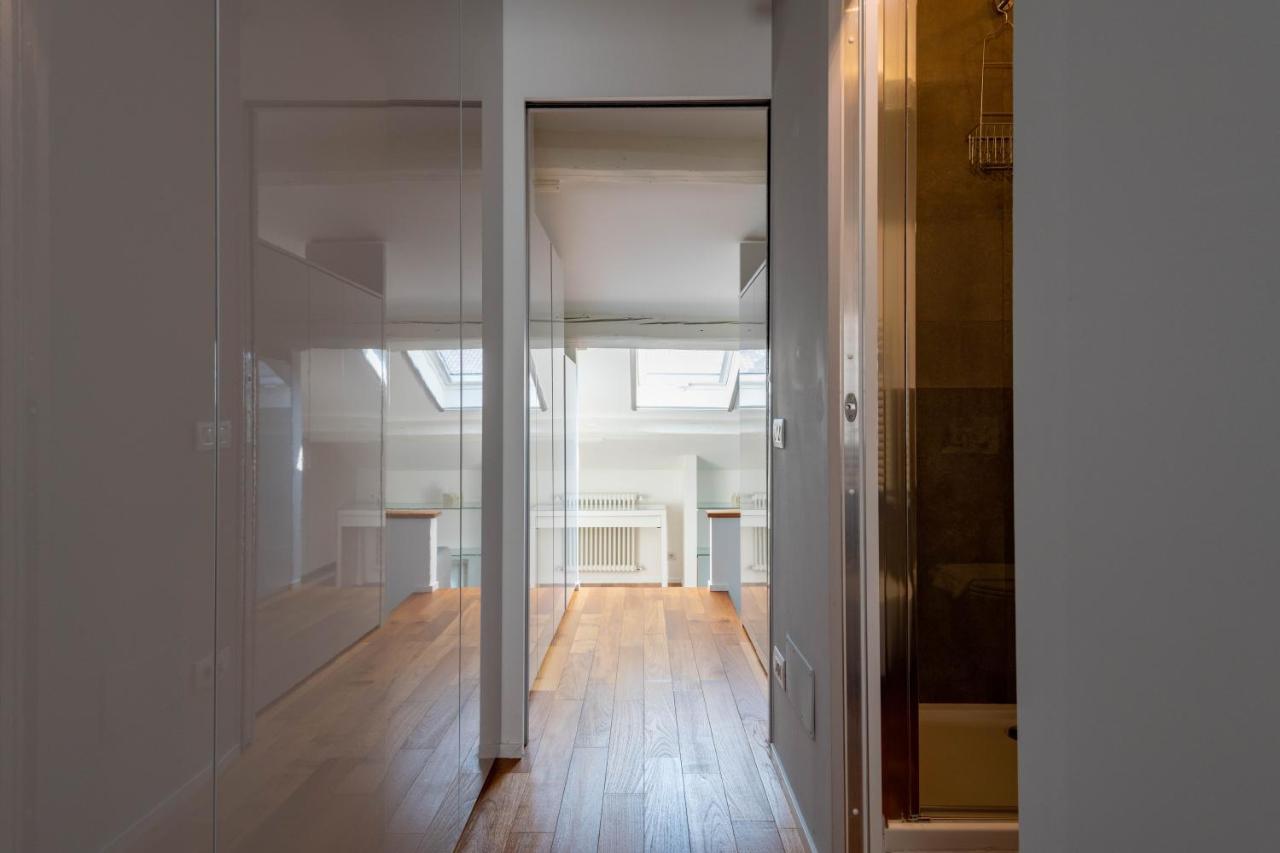 Milano Apartments Voghera Luaran gambar